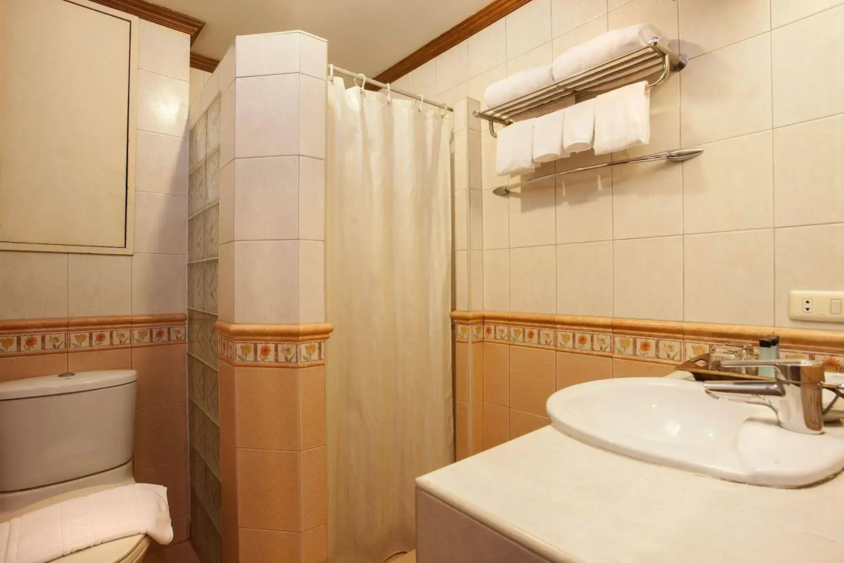 Safari Beach Hotel