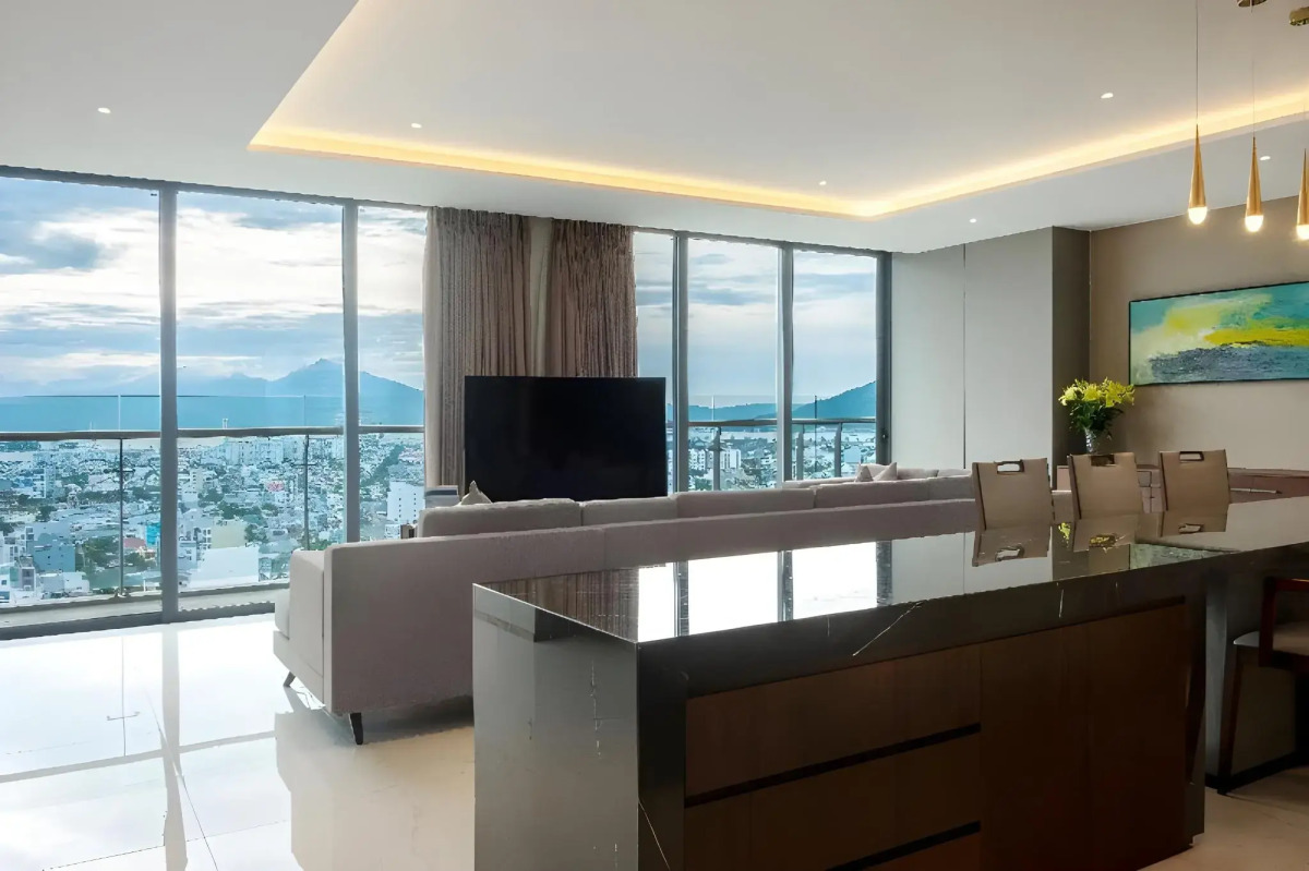 Prince Hotel Da Nang (Formerly Sel de Mer Hotel & Suites)