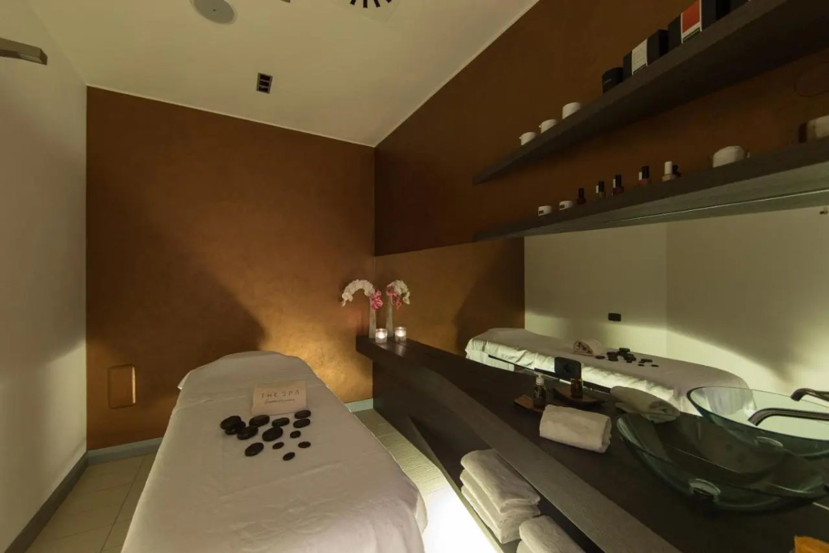 Winter Garden Hotel - Bergamo Airport