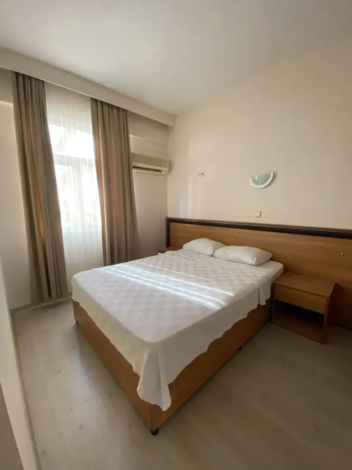Gunes Hotel