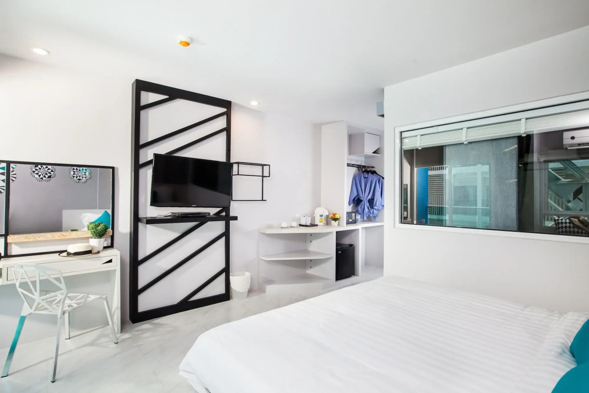 The Crib Patong