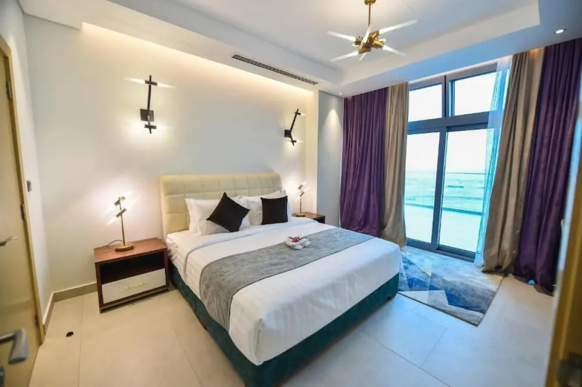Waterfront Hotel Apartments
