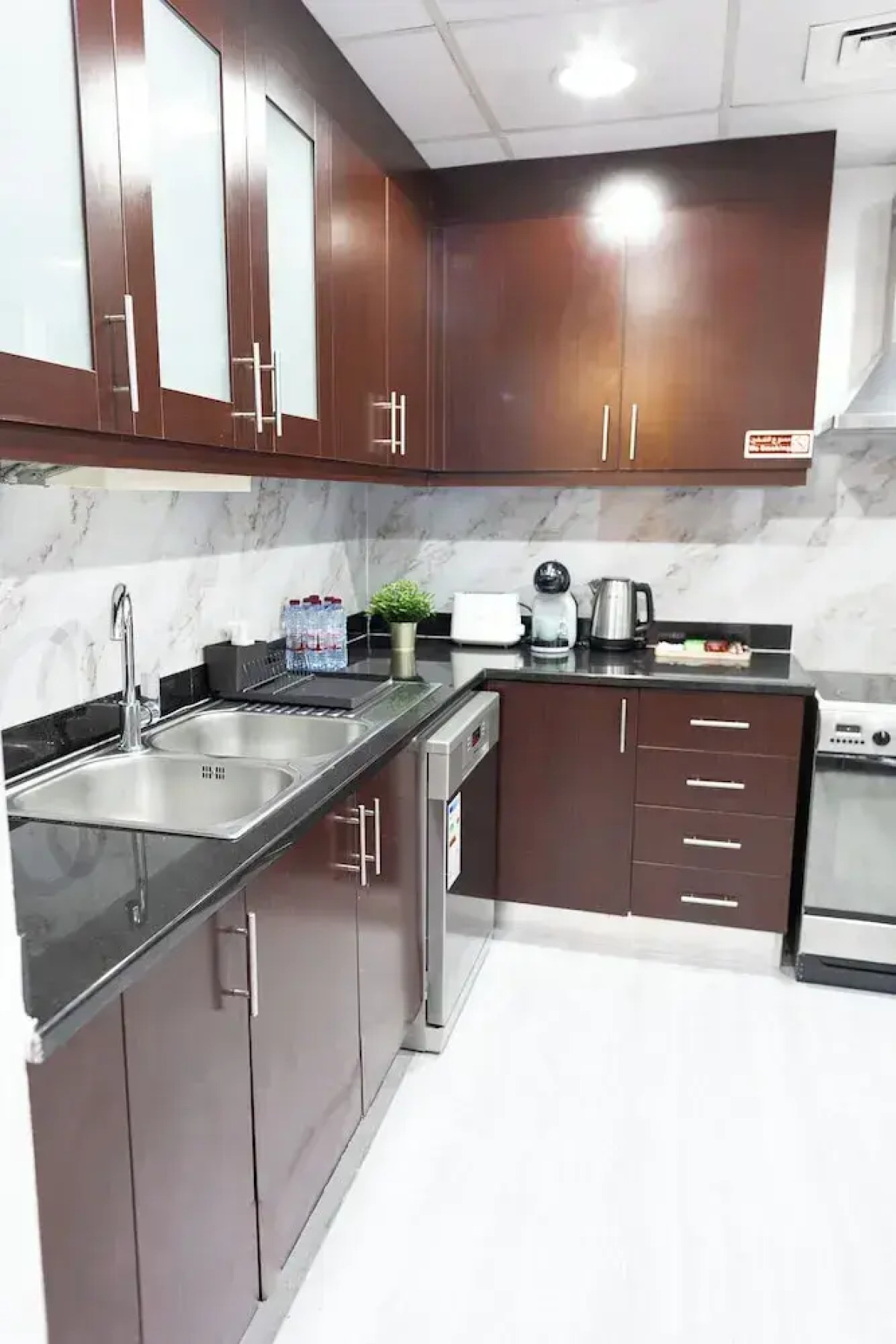 HAPPY SEASON I Amwaj apartment