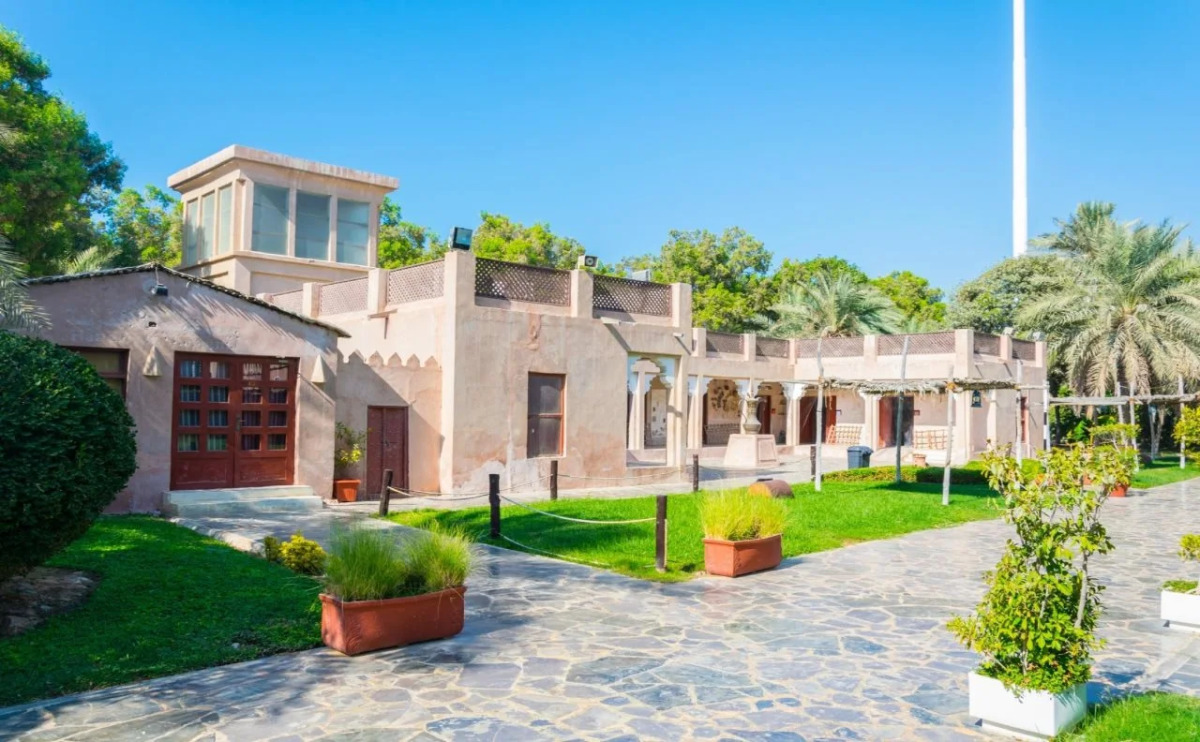 Centro Al Manhal by Rotana