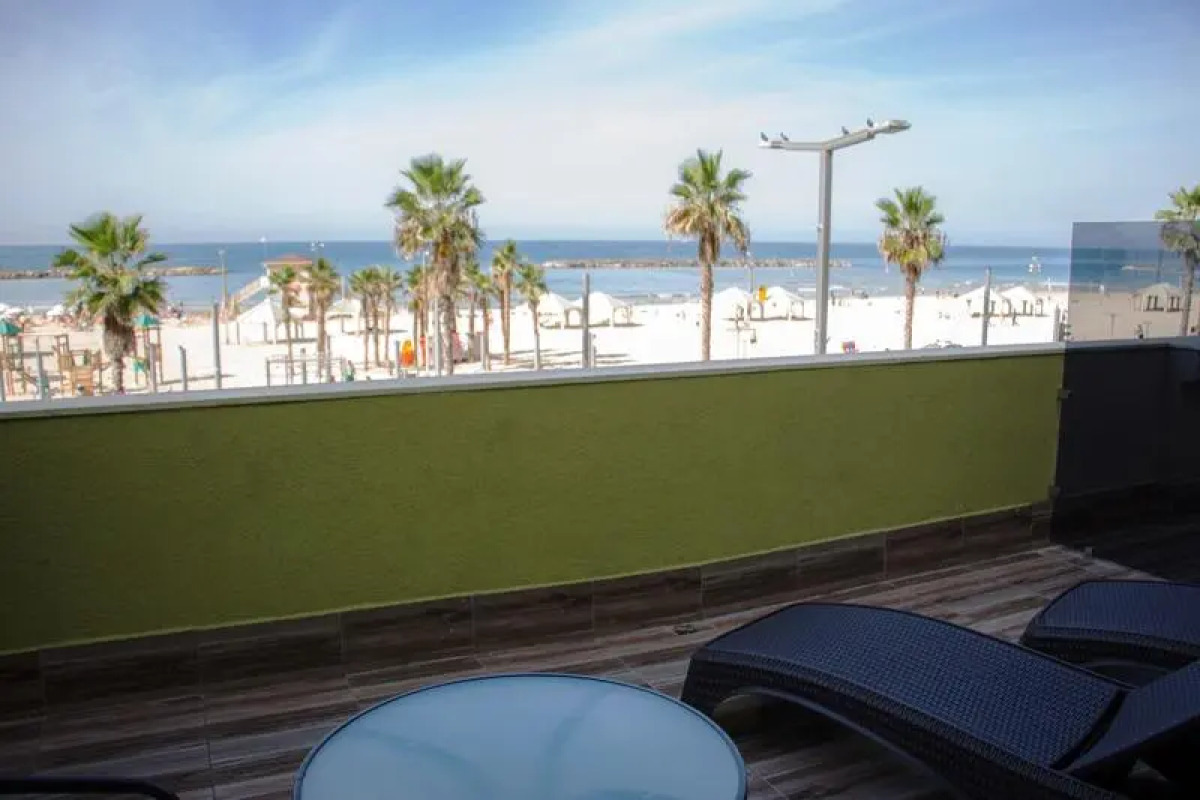 Golden Beach Hotel Tel Aviv