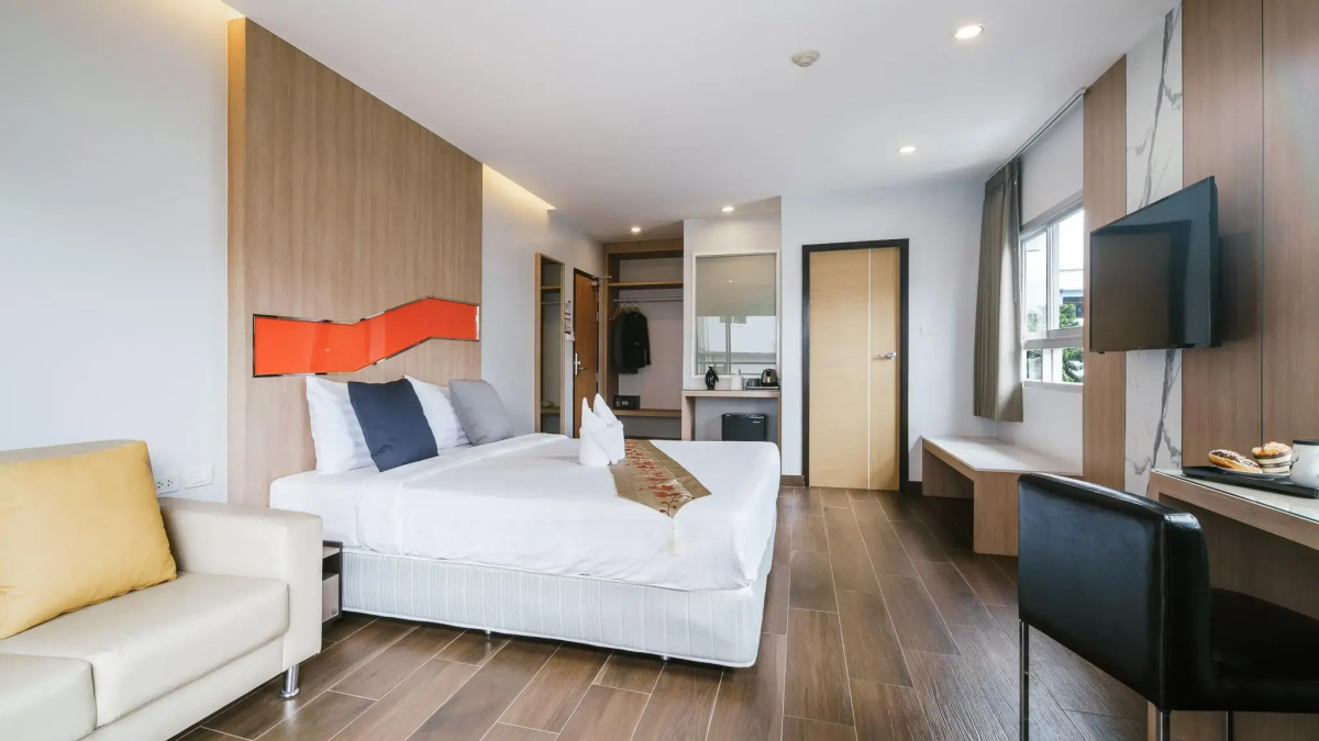 Season Place Hotel