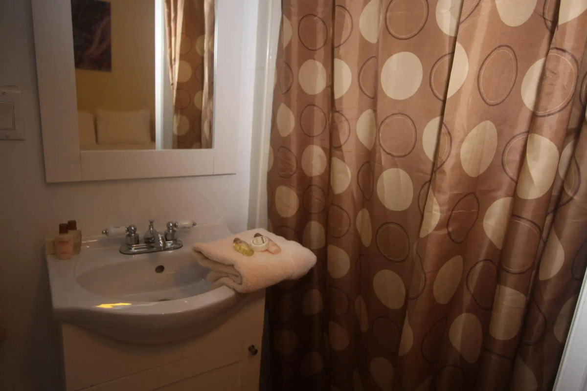 Midwood Suites Brooklyn