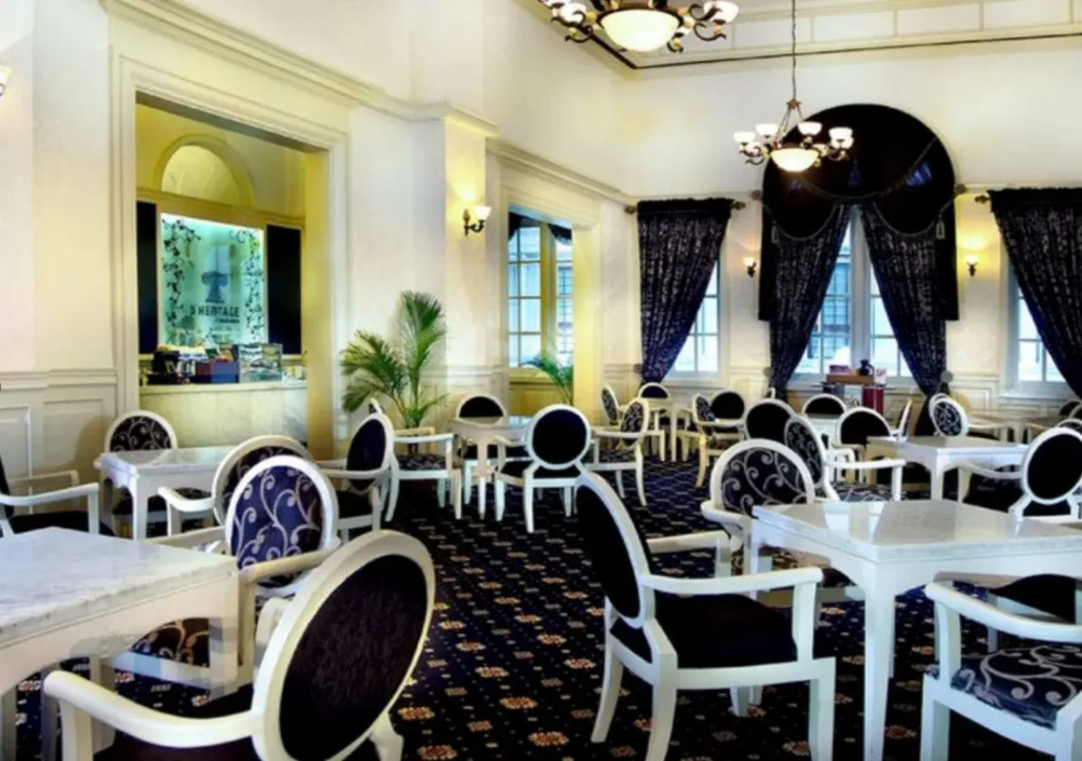 Grand Aston Medan
