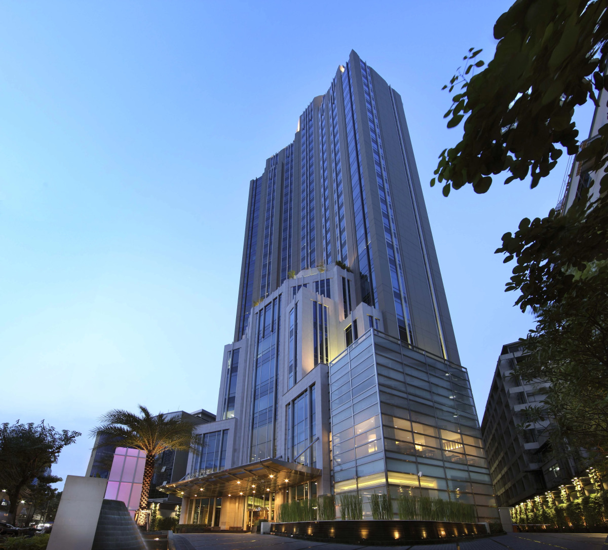 Отель Sofitel Bangkok Sukhumvit