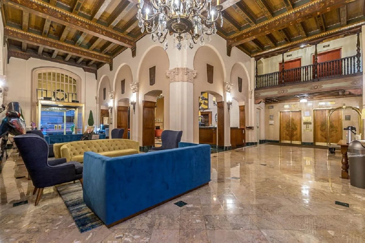 Kensington Park Hotel