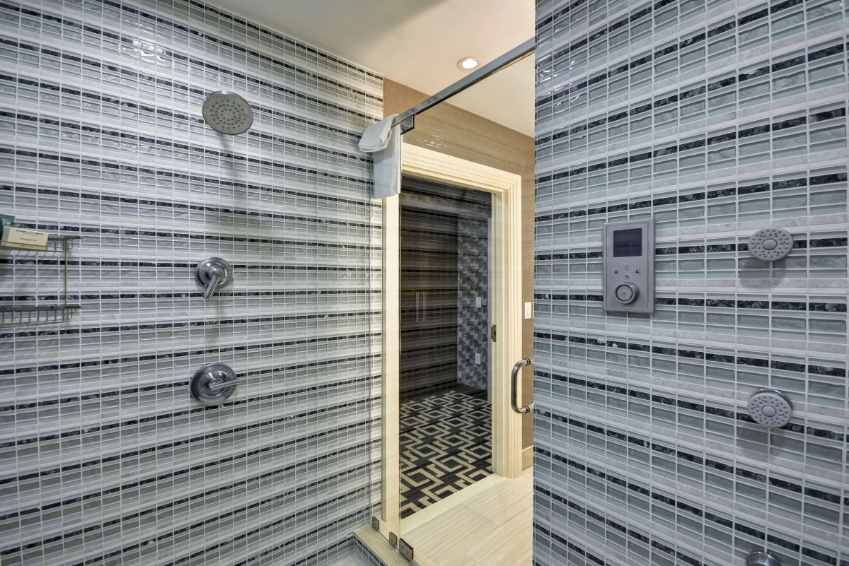 Hilton Checkers Los Angeles