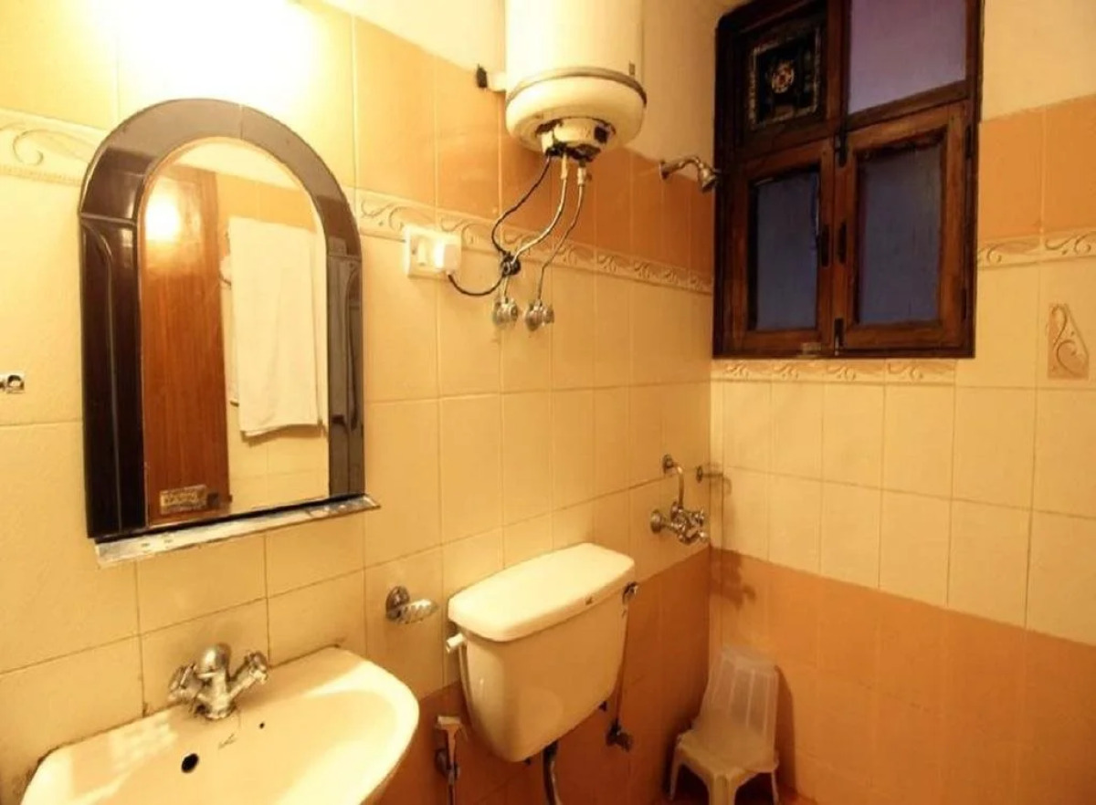 OYO 305 Hotel Rajdeep Palace