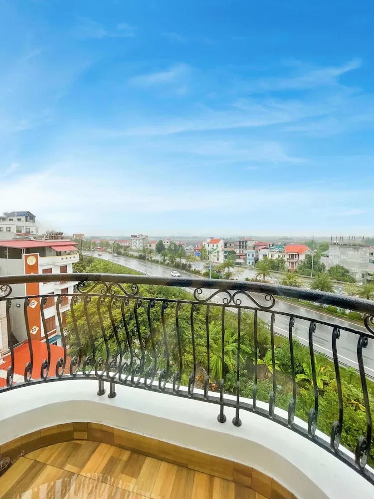 Chemi Noi Bai Airport Hotel