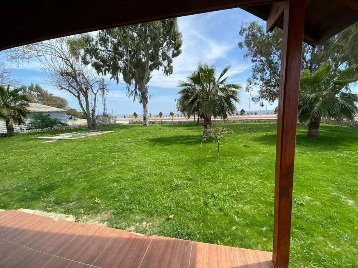 Demre Sahildeki Ev Bungalov