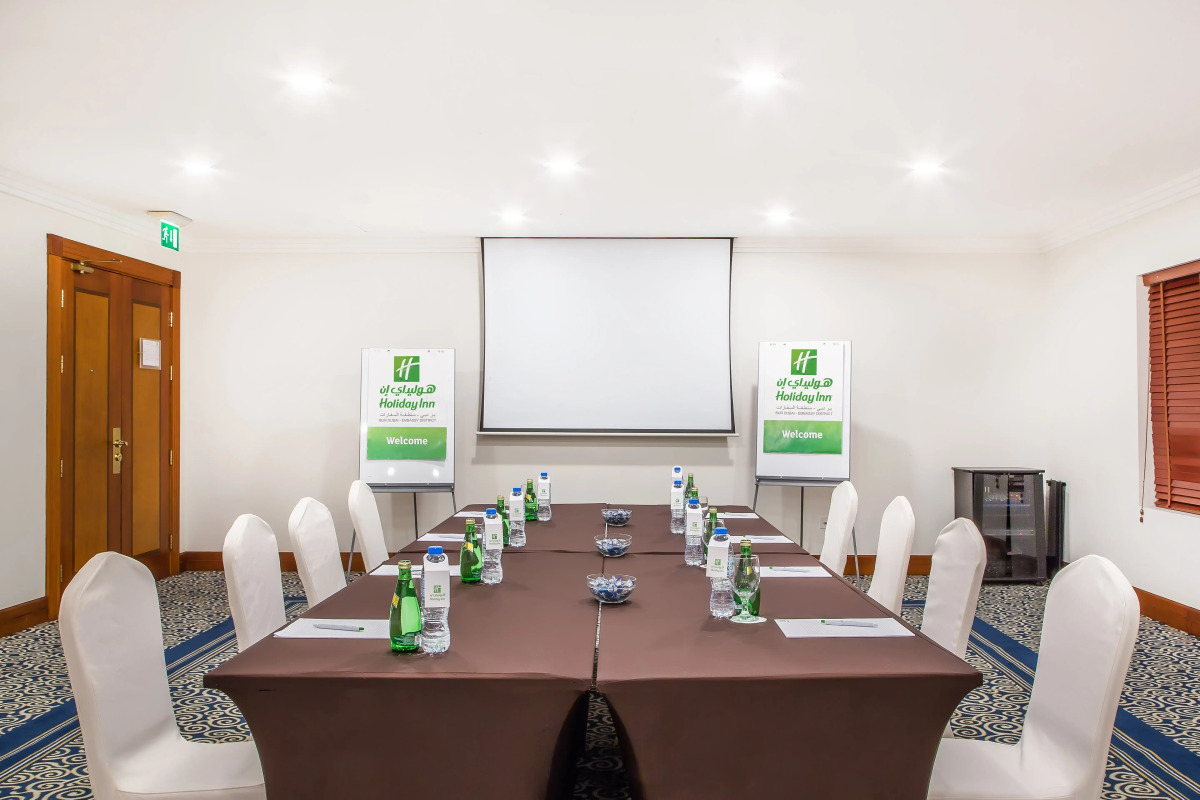 Sunday Hotel Holiday International Dubai