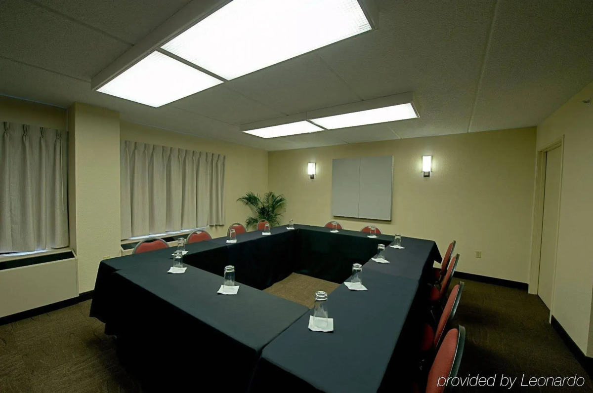 Red Roof Inn PLUS+ Miami Airport