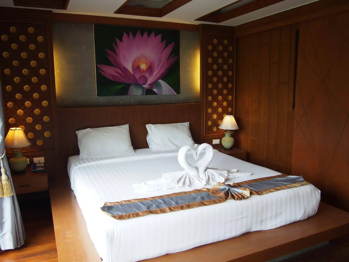 Renoir boutique hotel