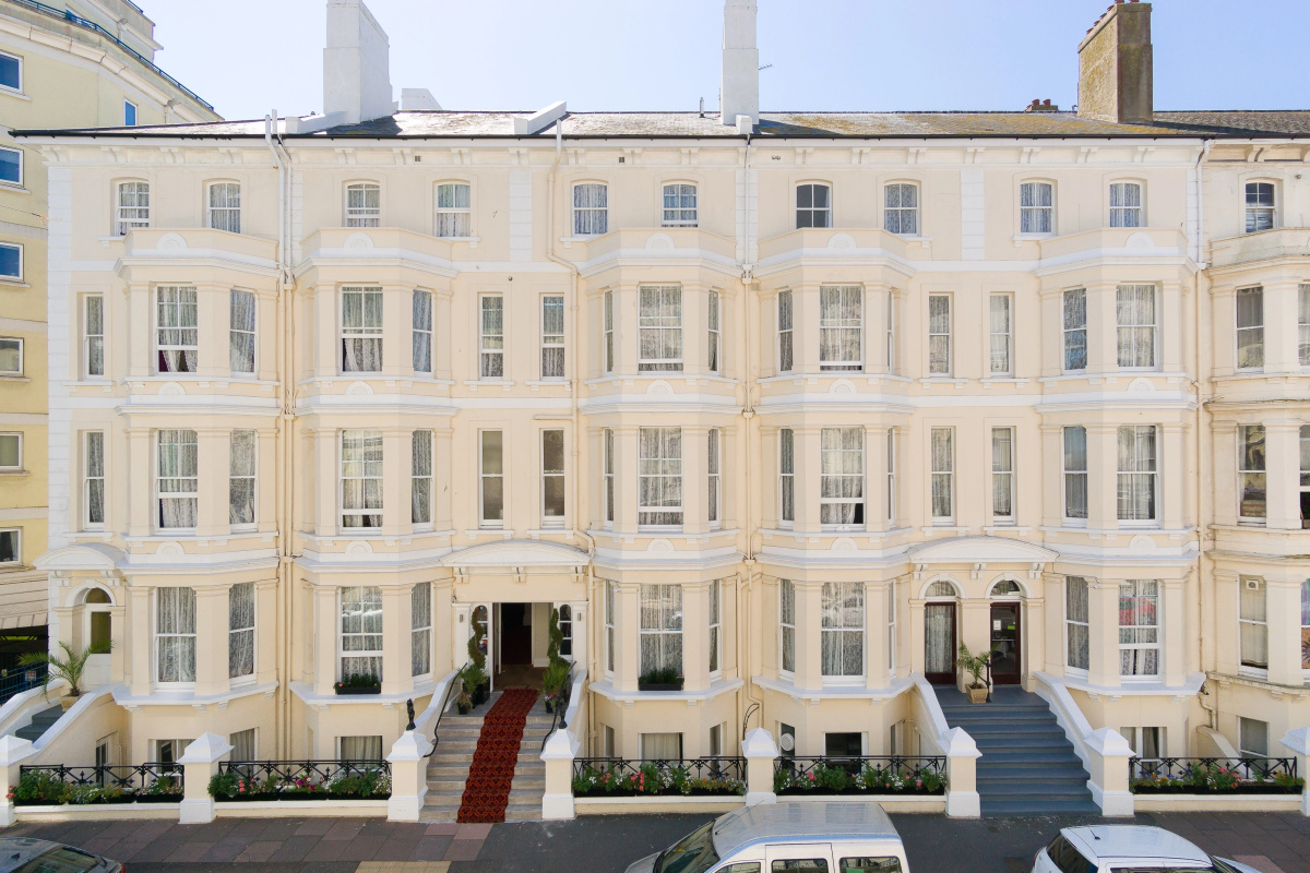 Pearl and Pebbles Hotel