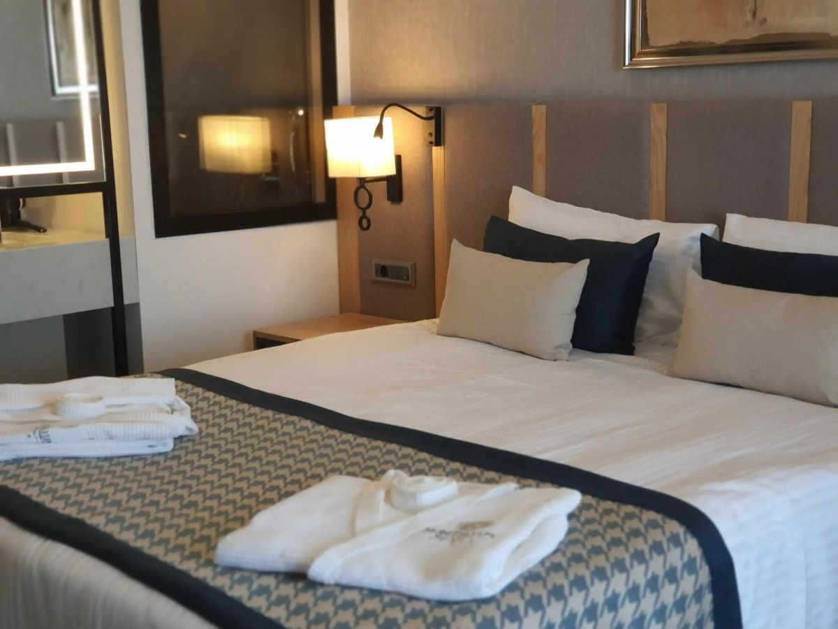 Sunthalia Hotels & Resorts