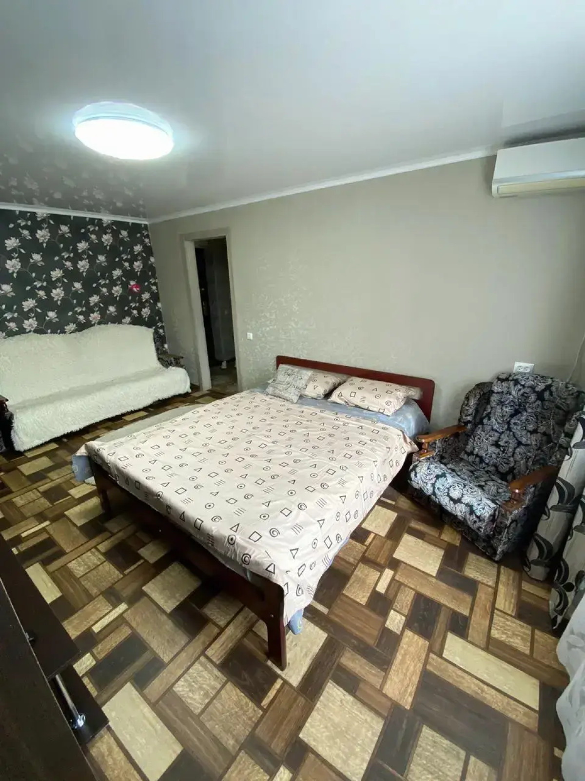 Уютный дом на проспекте Бумажников, д.17