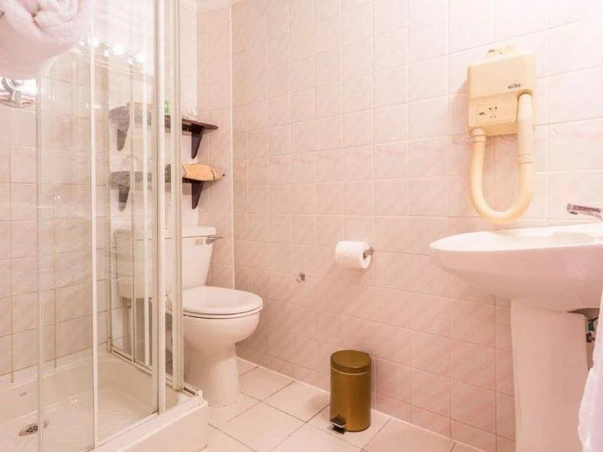 London Elizabeth Hotel