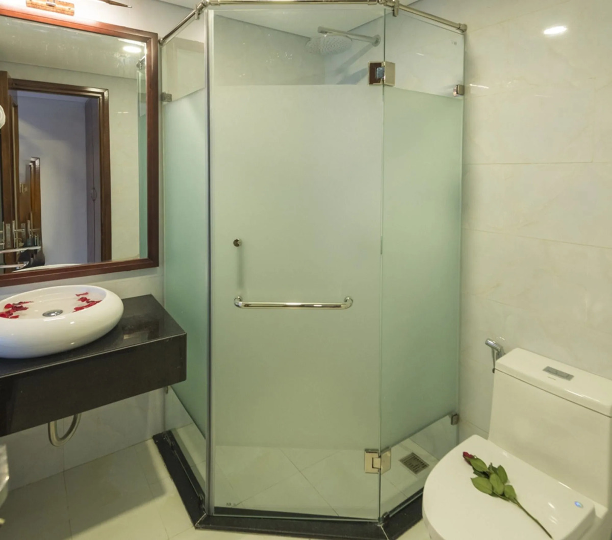 Crystal Hotel Da Nang