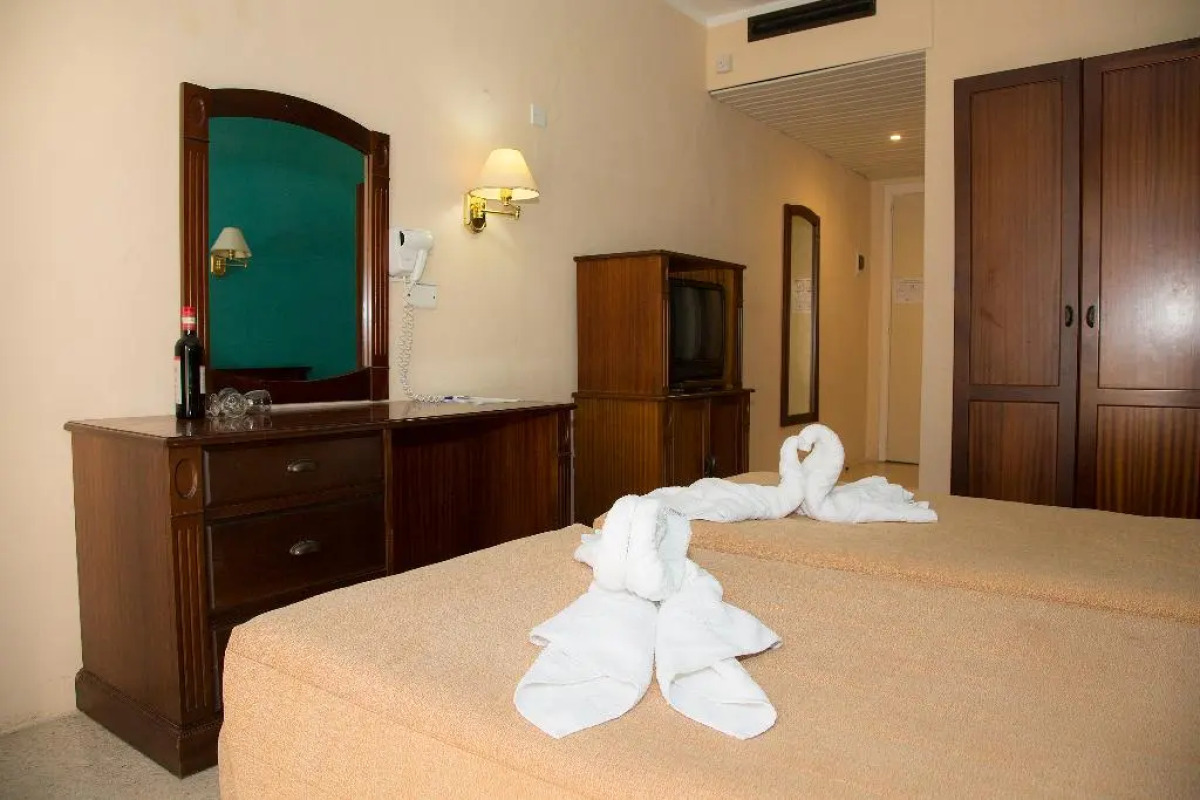 Blue Sea Bugibba Hotel & Apartments