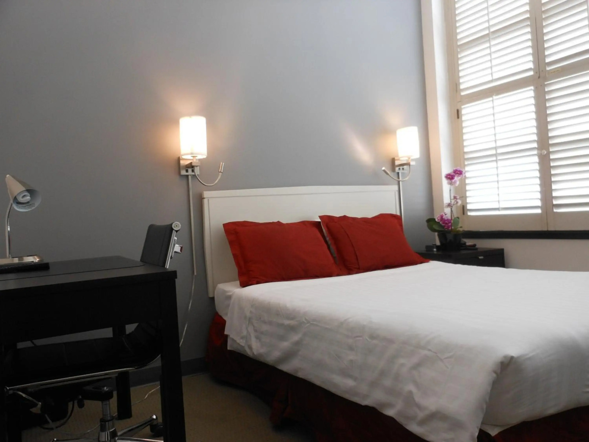 Grant Plaza Hotel