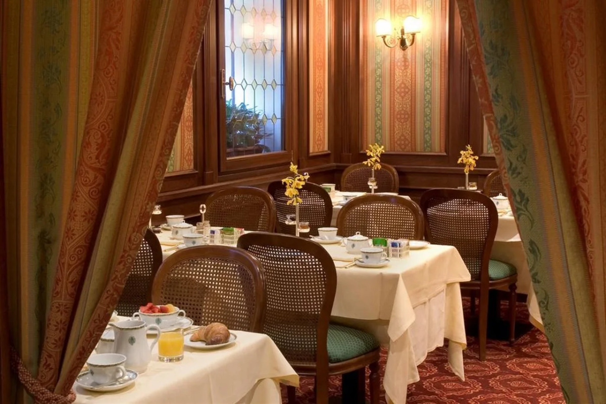 Sina Palazzo Sant'Angelo