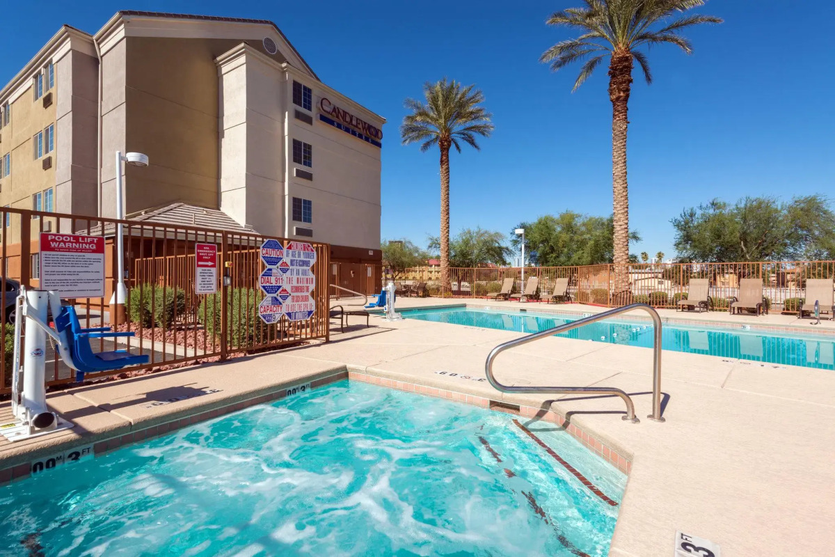 Sonesta Simply Suites Las Vegas Convention Center