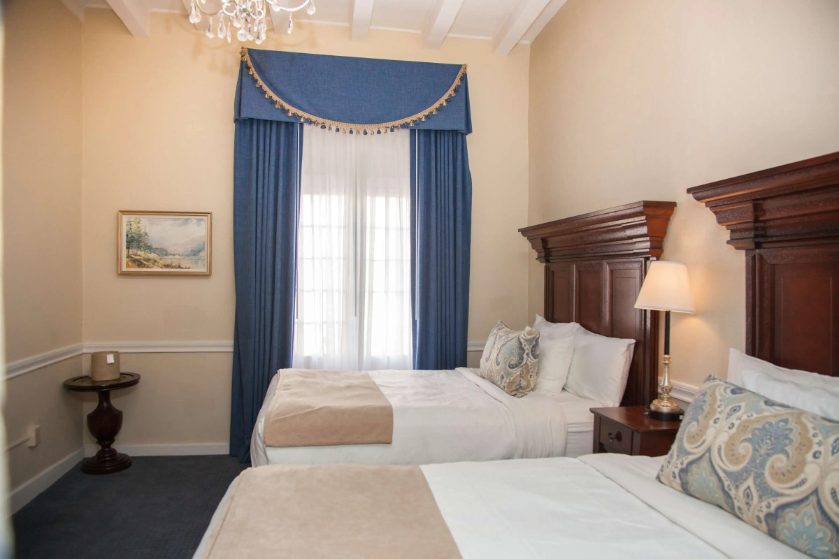 Hotel St. Pierre®, a French Quarter Inns® Hotel
