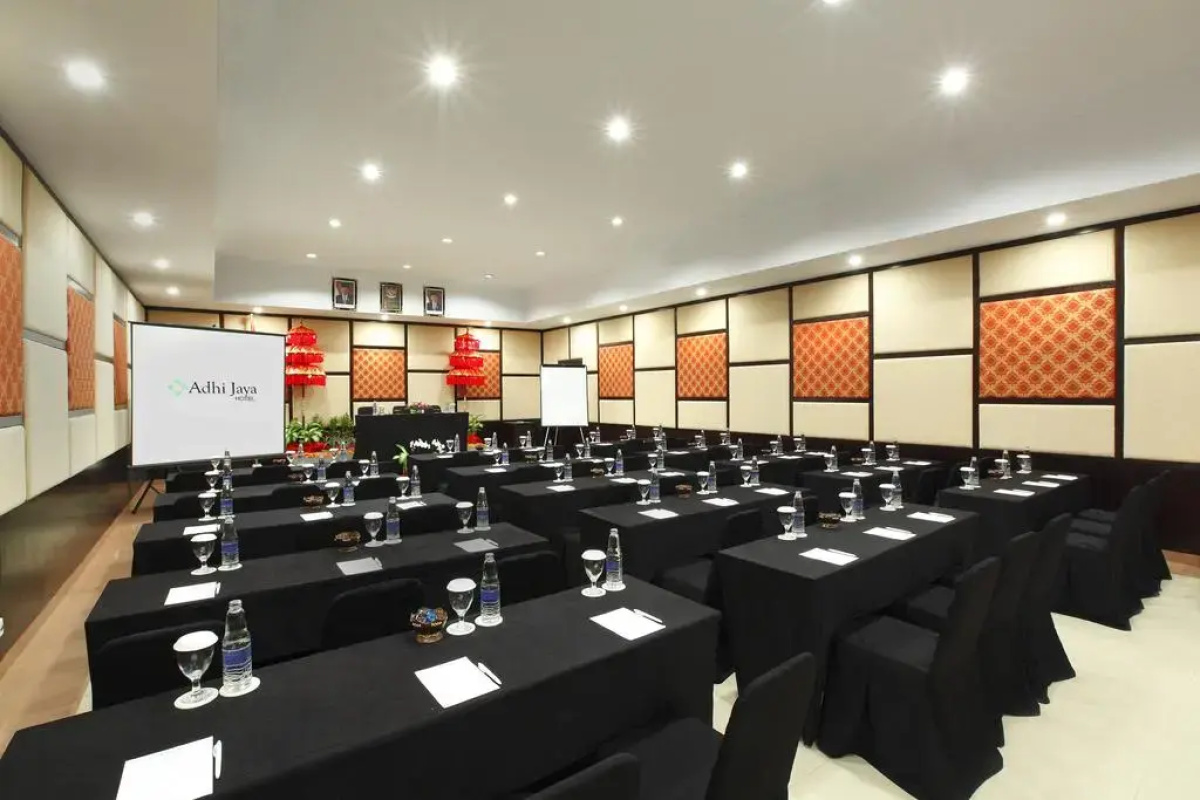 Adhi Jaya Hotel