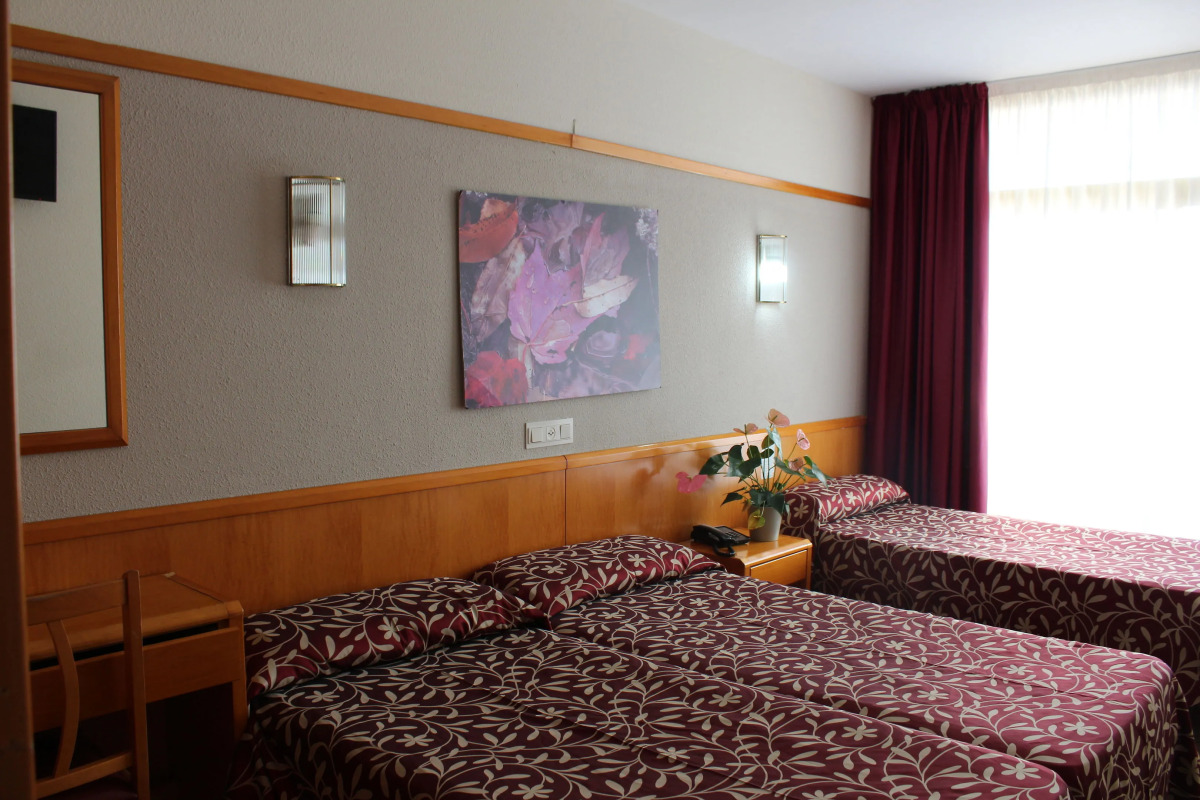 Отель Esplendid