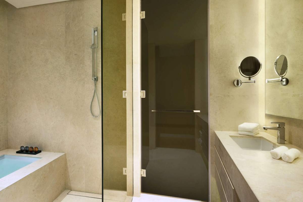 La Ville Hotel & Suites CITY WALK, Dubai, Autograph Collection