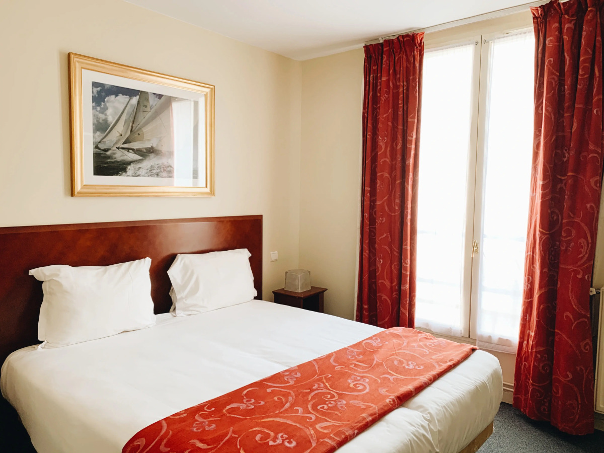 Отель Bellevue Paris Montmartre