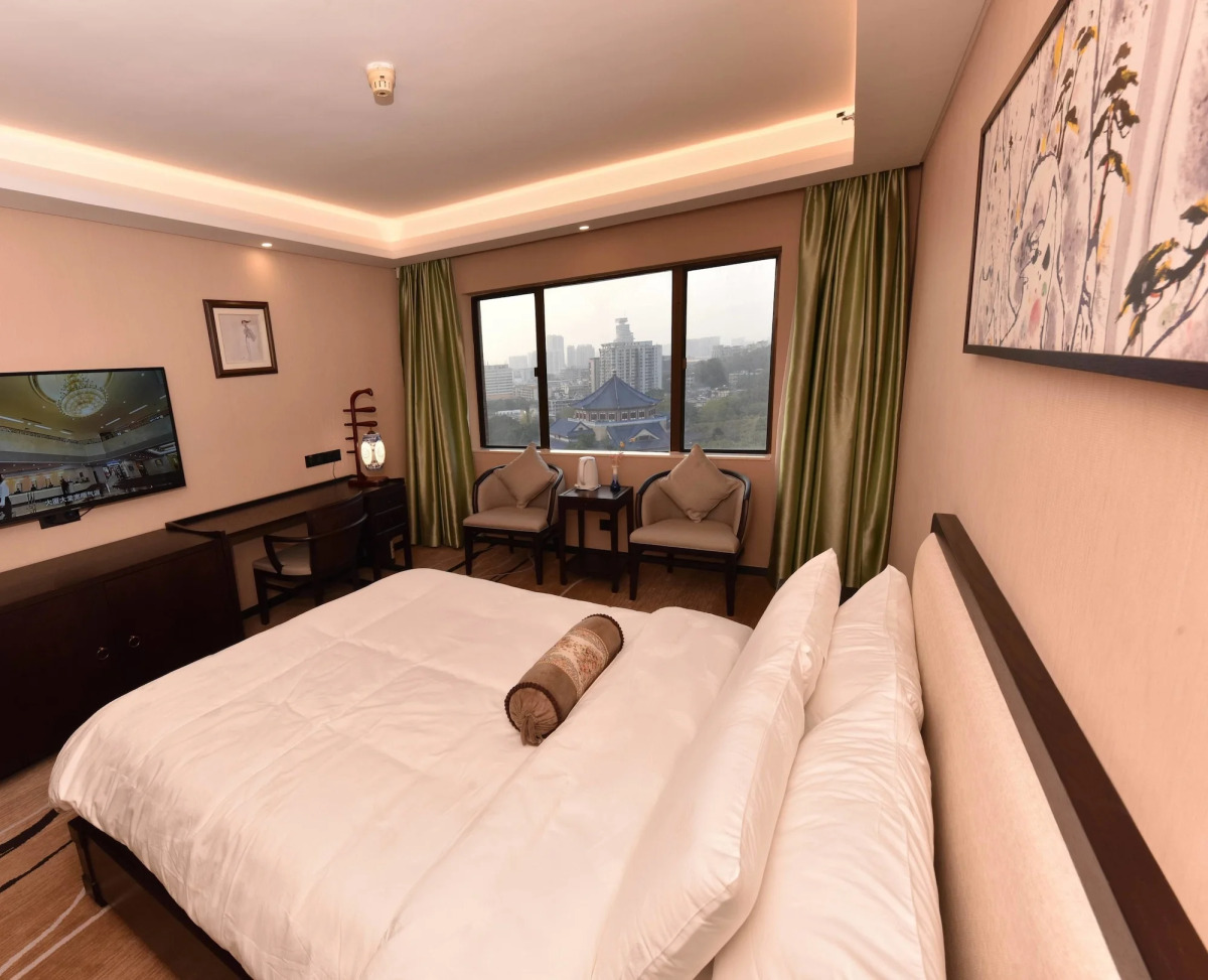 Guangdong Hotel-Free Shuttle & Registration Counter Service during Canton Fair