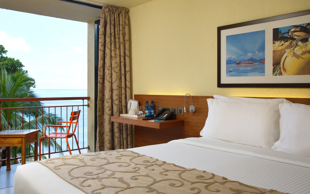 Coral Strand Smart Choice Hotel