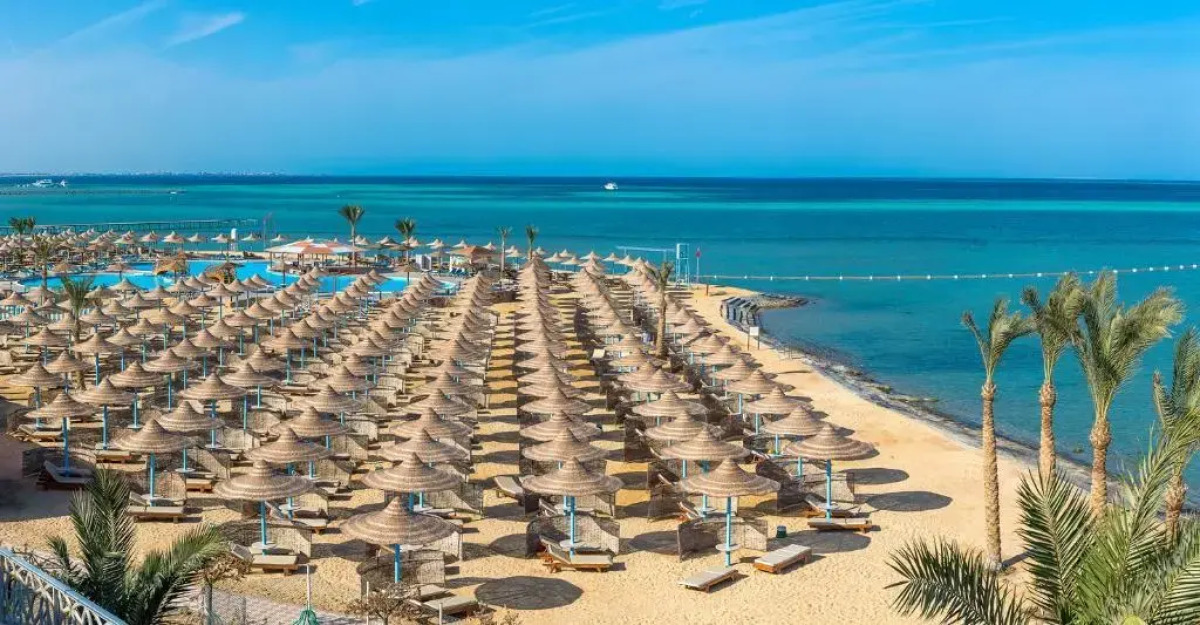 Hawaii Riviera Club Aqua Park - Families and Couples Only