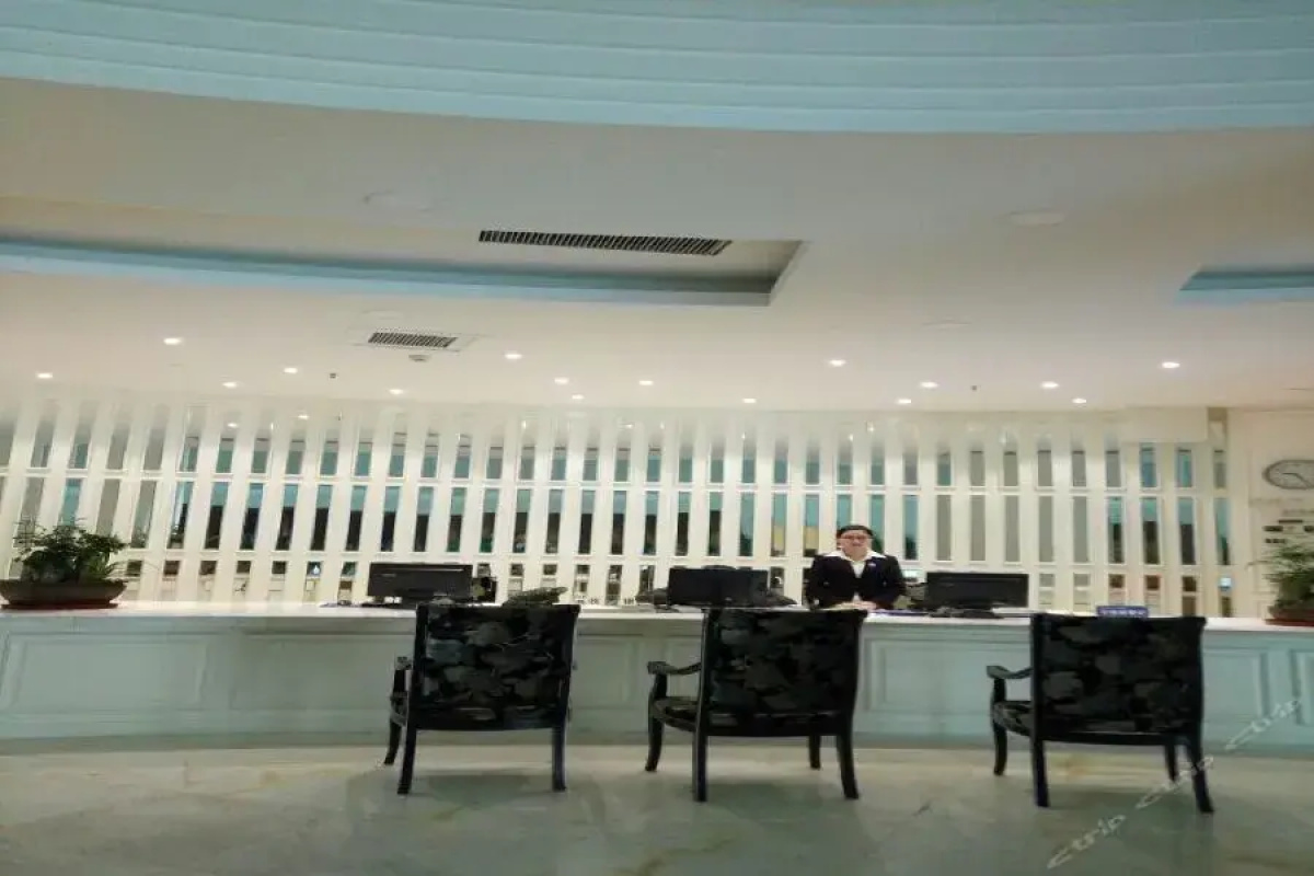 Roman Holiday Hotel
