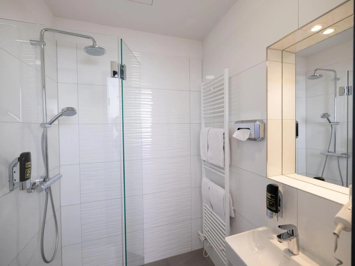 Smart Stay Hotel Station