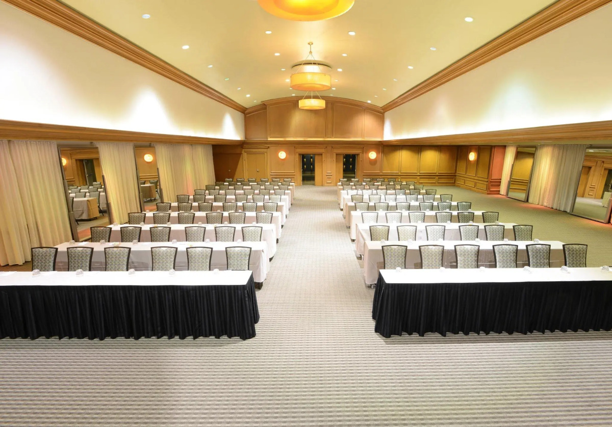 Magnolia Hotel Dallas Downtown