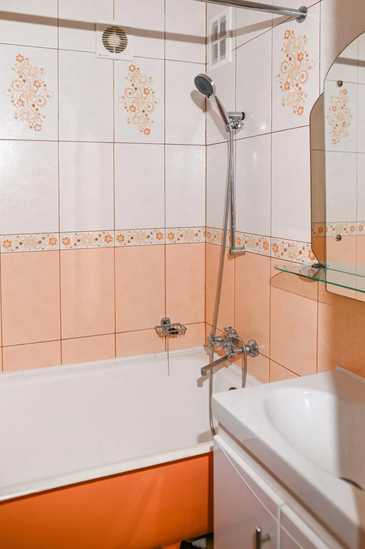 Апартаменты на улице Бутлерова 13