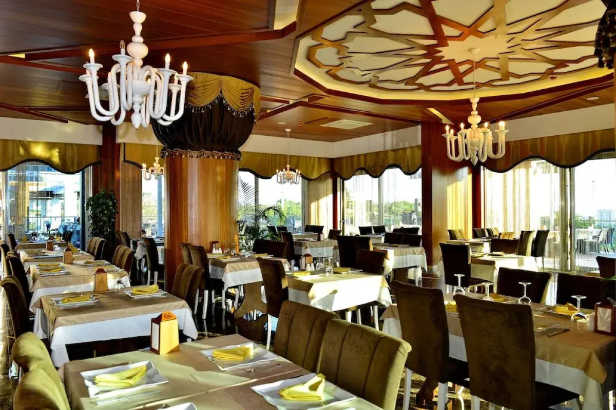 Azura Park Residence