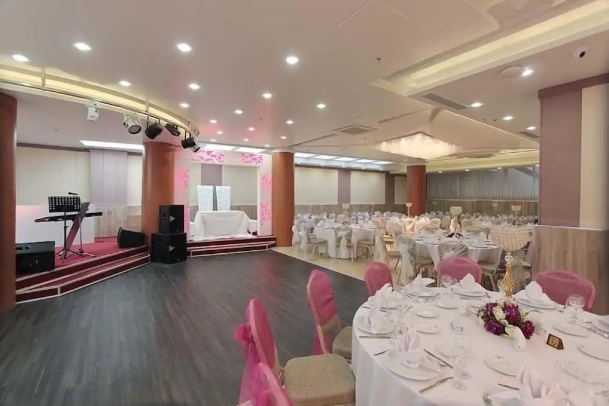 Forum Suite Hotel