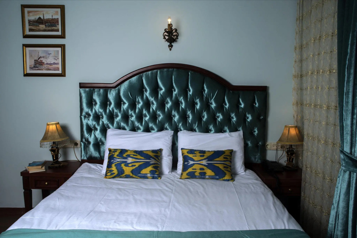 Tashkonak Studio Suites