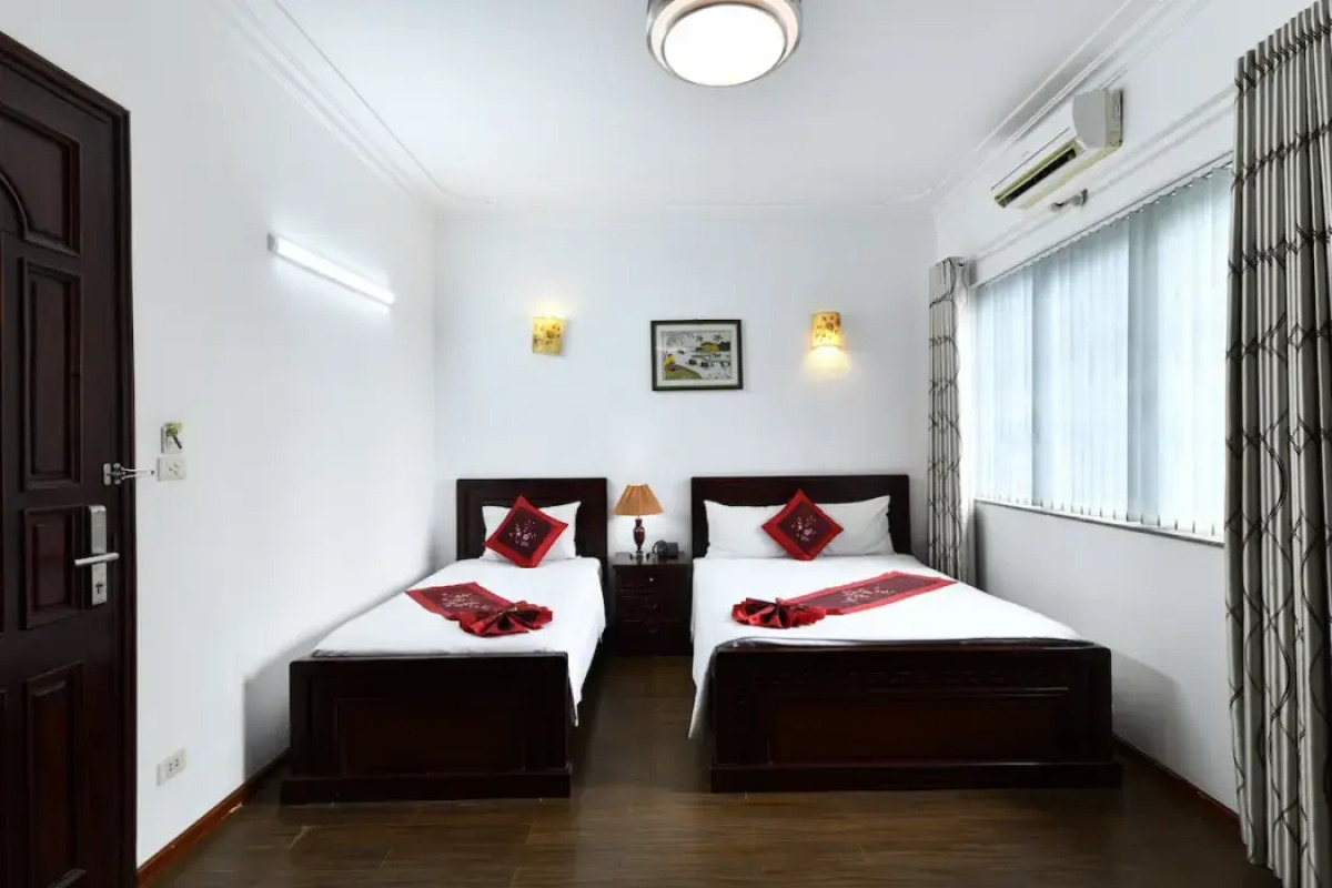 Phoenix Legend Hotel