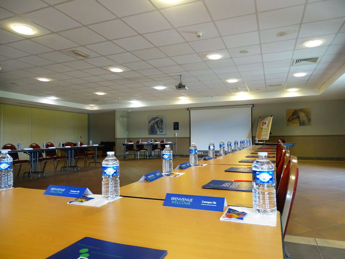 Campanile Val de France