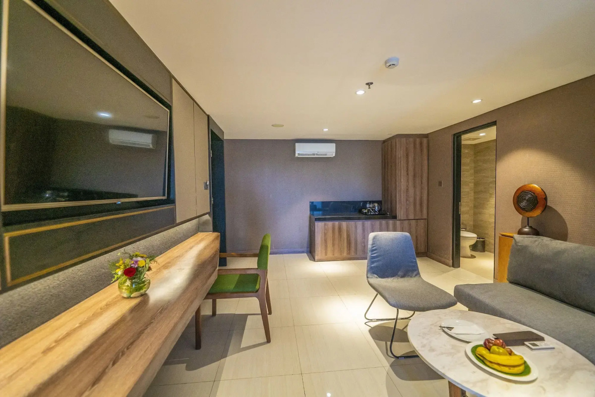 Отель The Nest Hotel Nusa Dua