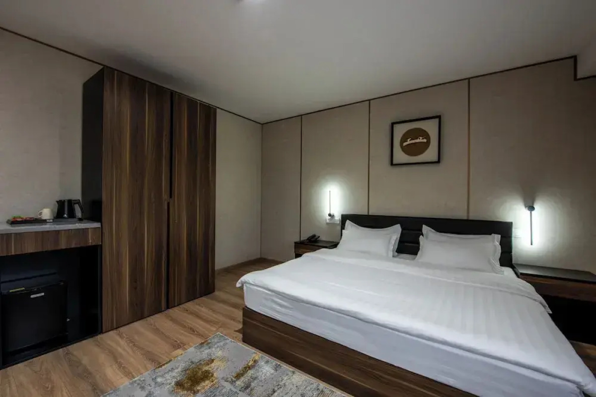 Отель Silk Road Premium