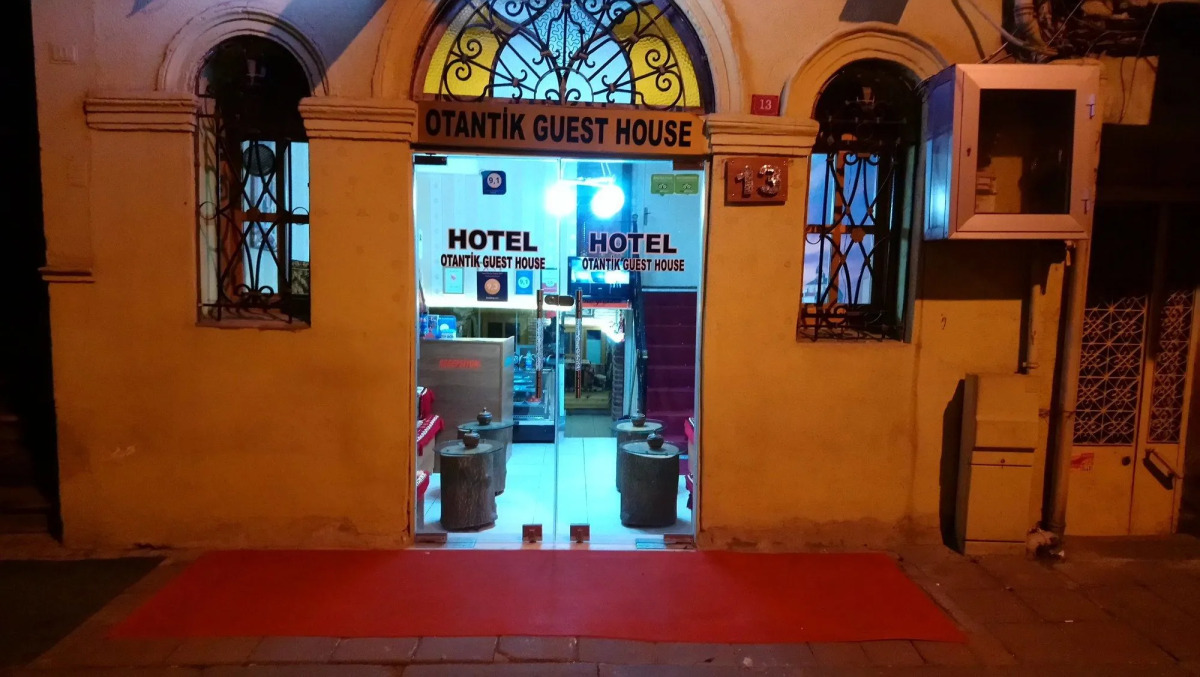 Otantik Hotel